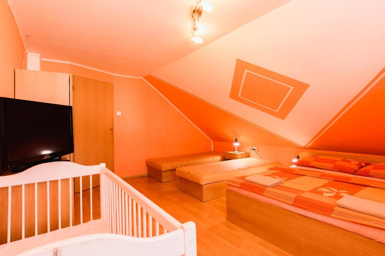 Apartman Elegant เบเชนยอวา ภายนอก รูปภาพ